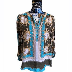 Zac & Rachel Henley style v-neck Blouse.